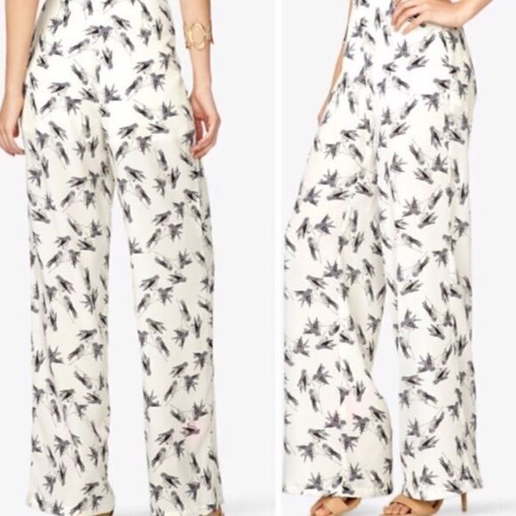 EUC Forever 21 White Birds Printed Pants Medium - Picture 1 of 7